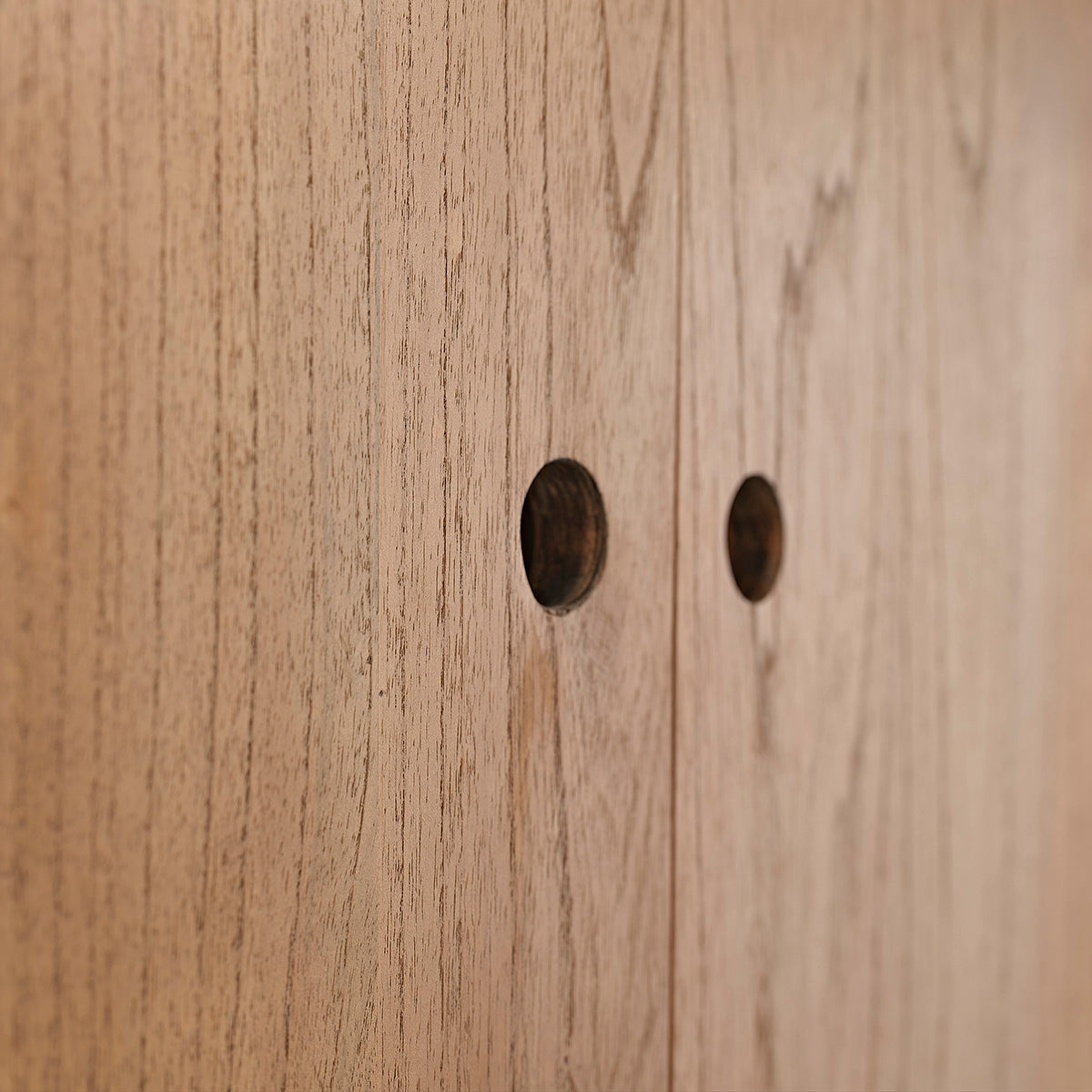 ESMEE - Armoire en mindi massif 190
