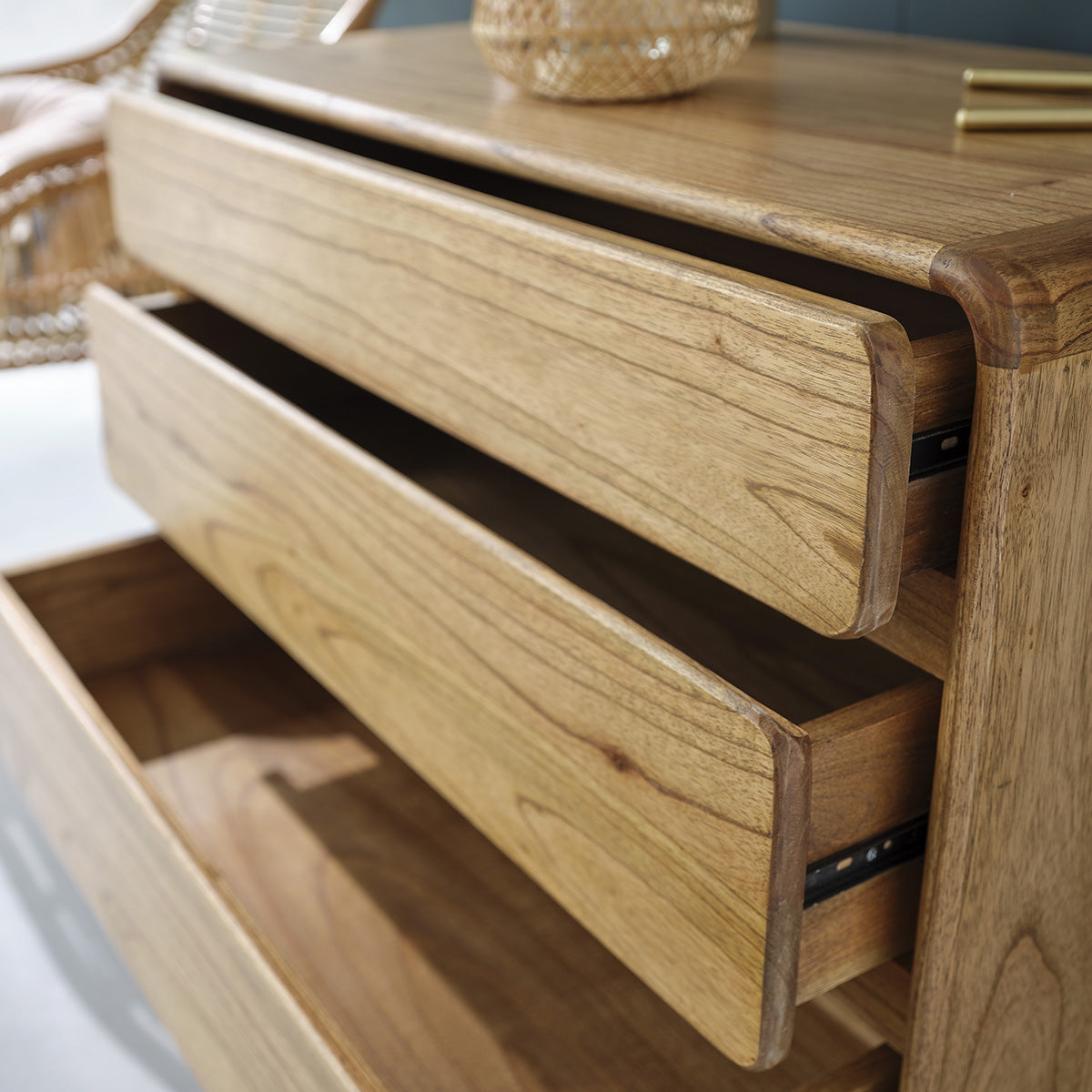 LISON - Commode  en mindi massif 90 cm